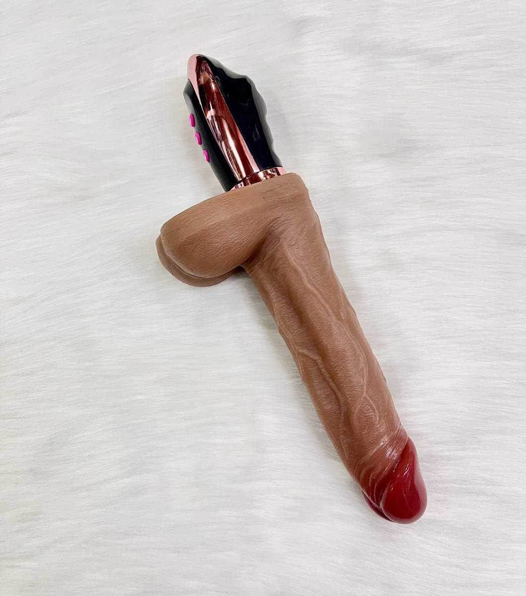 Dương vật giả size khủng rung thụt cực sâu siêu phê